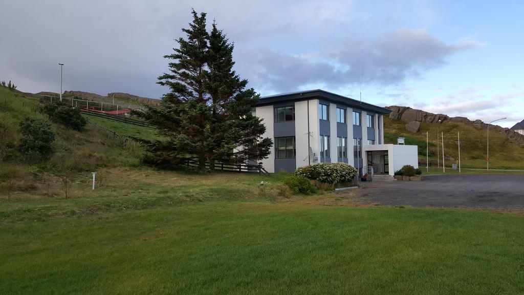 Iceland Visit Hostelホールマビーク エクステリア 写真